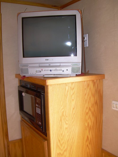 Hanging closet, Microwave and TV/DVD