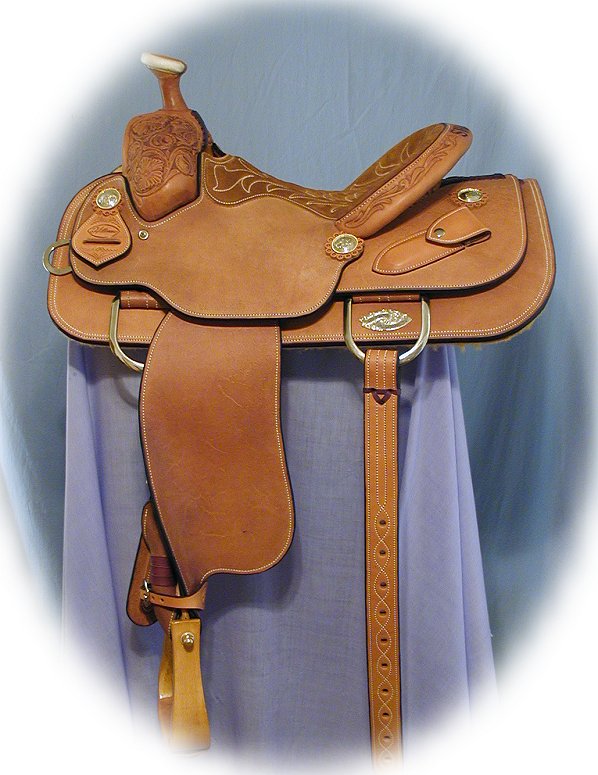 Ladies roping saddle custom made for Shada Brazile